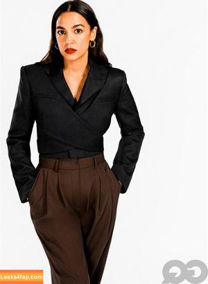 Alexandria Ocasio-Cortez фото #0038