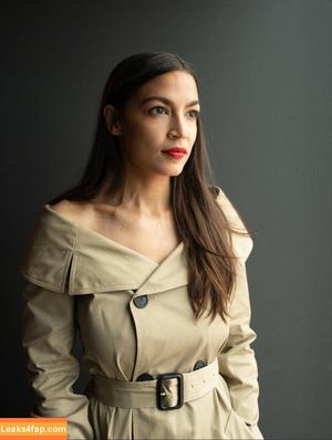 Alexandria Ocasio-Cortez фото #0061