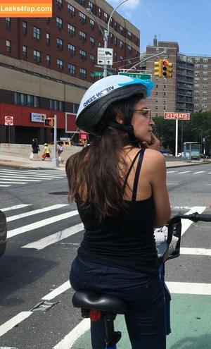 Alexandria Ocasio-Cortez фото #0066