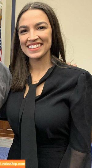 Alexandria Ocasio-Cortez фото #0073
