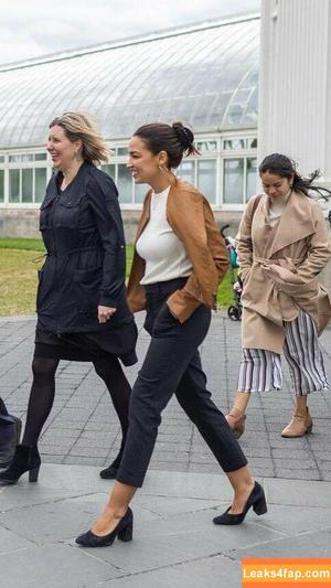 Alexandria Ocasio-Cortez фото #0074