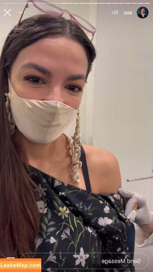 Alexandria Ocasio-Cortez фото #0076