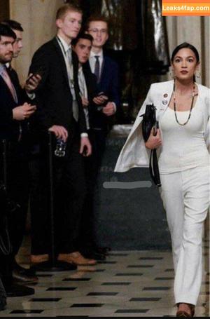 Alexandria Ocasio-Cortez фото #0083