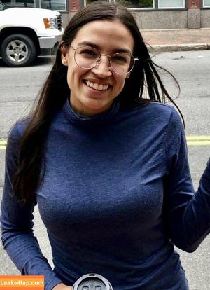 Alexandria Ocasio-Cortez фото #0090