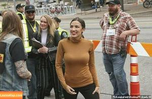 Alexandria Ocasio-Cortez фото #0095