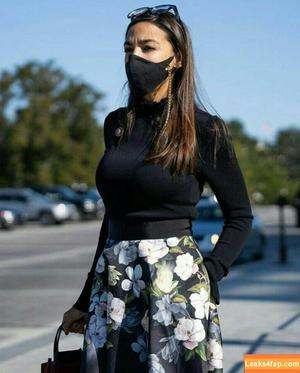 Alexandria Ocasio-Cortez фото #0097