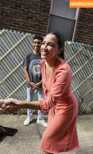 Alexandria Ocasio-Cortez фото #0102