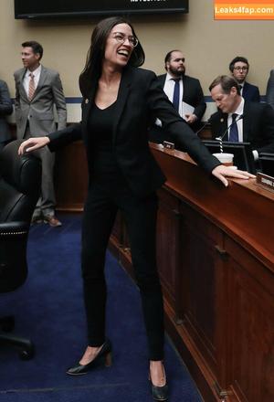 Alexandria Ocasio-Cortez фото #0113