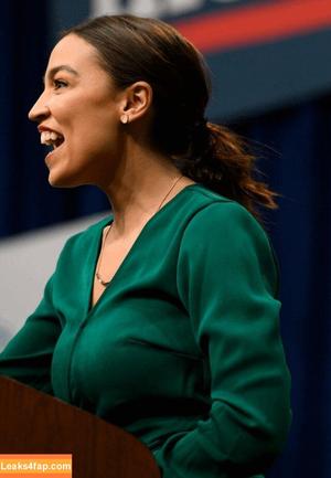 Alexandria Ocasio-Cortez фото #0121
