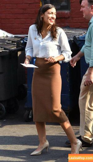 Alexandria Ocasio-Cortez фото #0125
