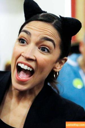Alexandria Ocasio-Cortez фото #0133