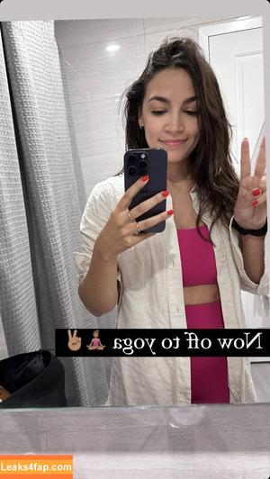 Alexandria Ocasio-Cortez фото #0145