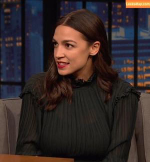 Alexandria Ocasio-Cortez фото #0149