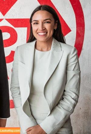 Alexandria Ocasio-Cortez фото #0150