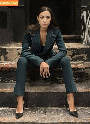 Alexandria Ocasio-Cortez фото #0167