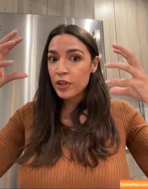 Alexandria Ocasio-Cortez photo #0191