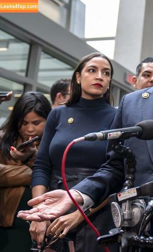 Alexandria Ocasio-Cortez фото #0200