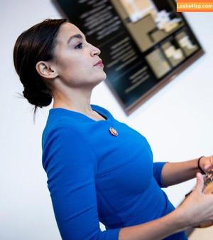 Alexandria Ocasio-Cortez photo #0219