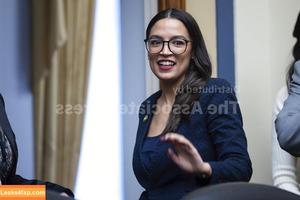 Alexandria Ocasio-Cortez фото #0355