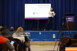 Alexandria Ocasio-Cortez photo #0367