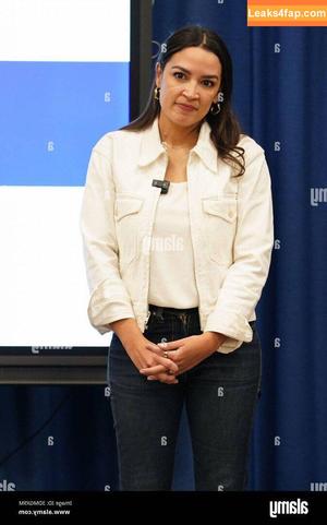Alexandria Ocasio-Cortez photo #0382