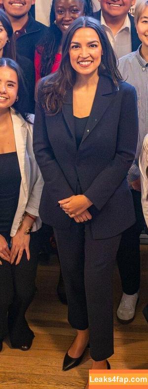 Alexandria Ocasio-Cortez photo #0388