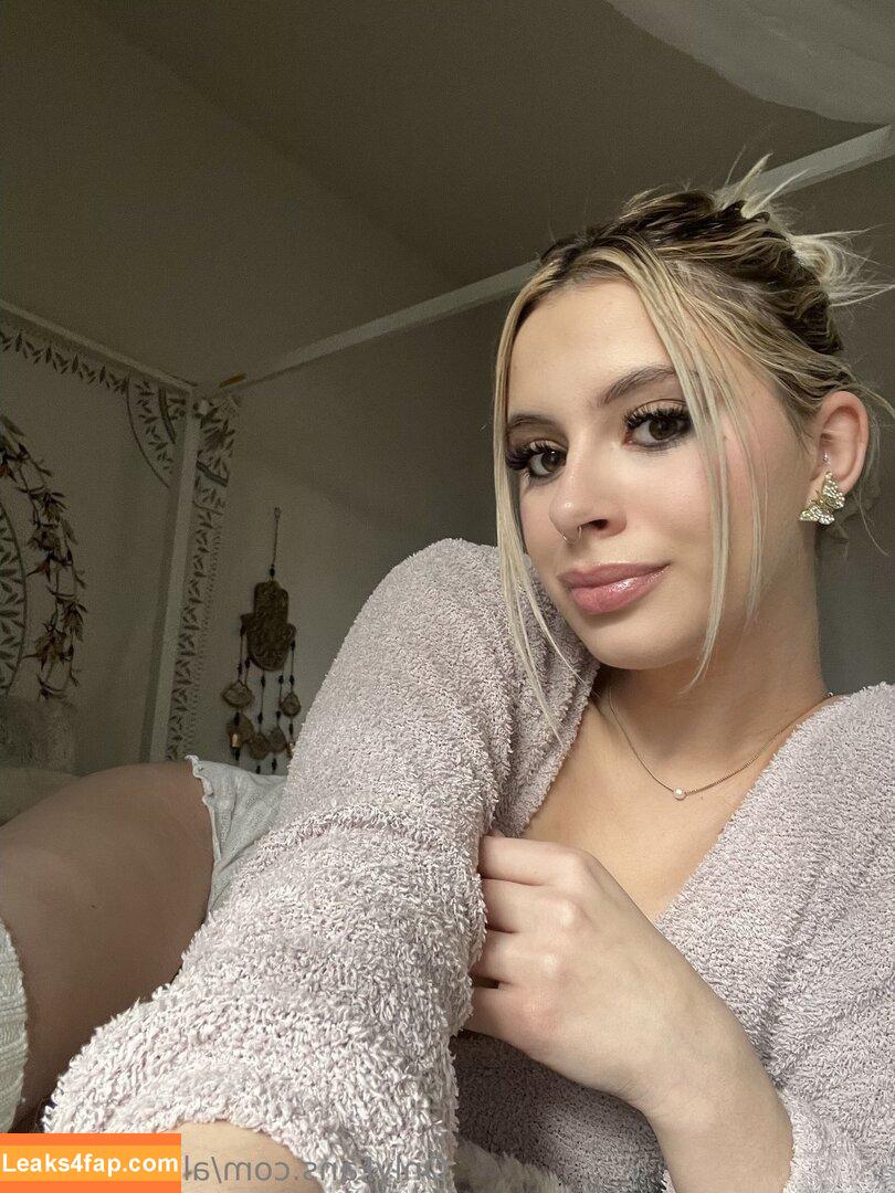 alexiismoore /  leaked photo photo #0021