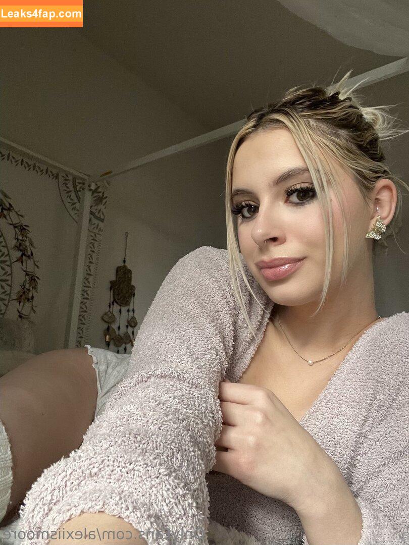 alexiismoore /  leaked photo photo #0032