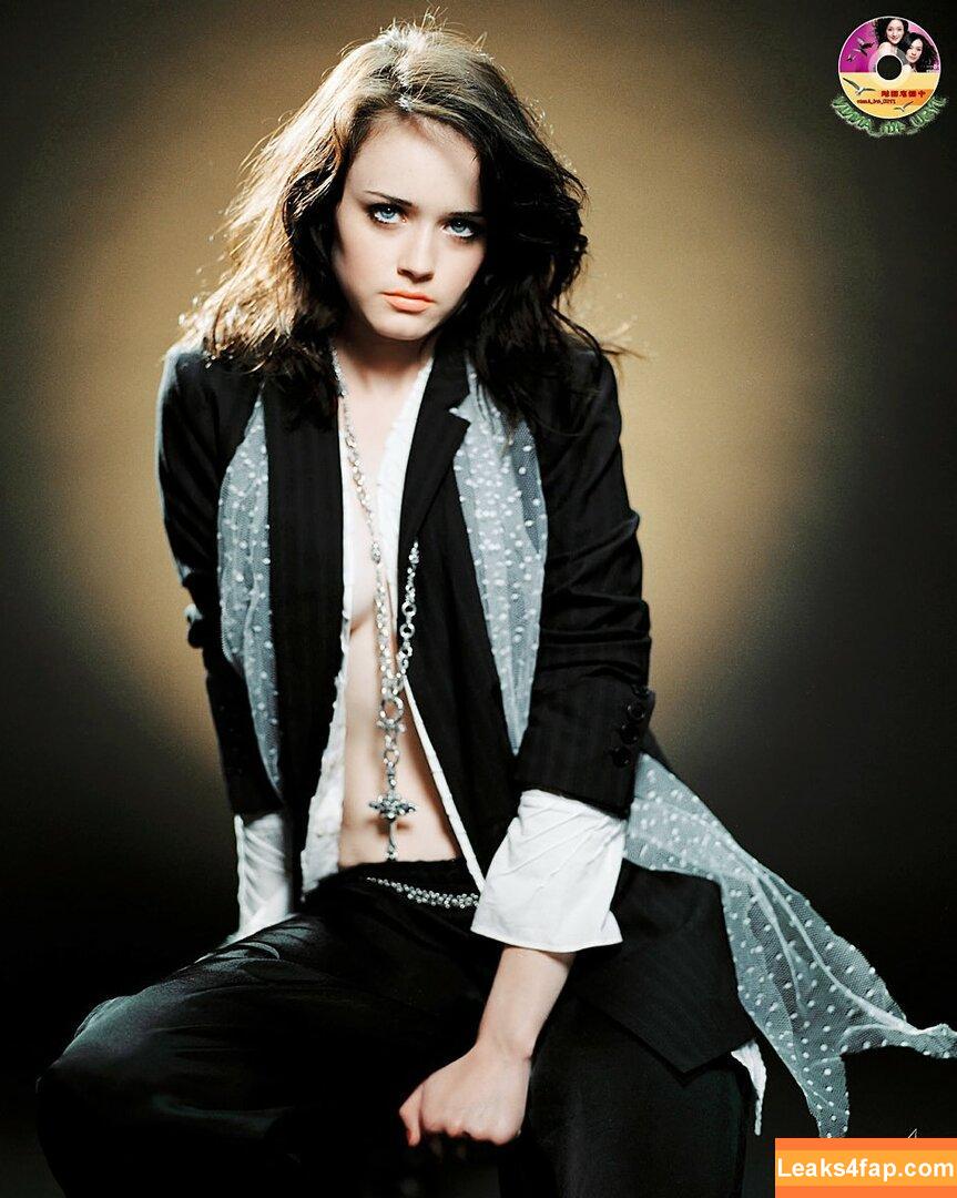 Alexis Bledel / alexisbledelofficial слитое фото фото #0039