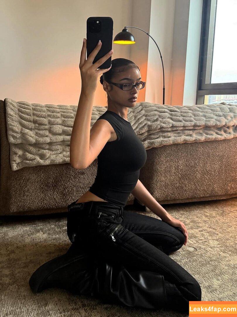 Alexis Carrington / Lexcarringtonn / carringtondurham / sexilexisexi слитое фото фото #0077