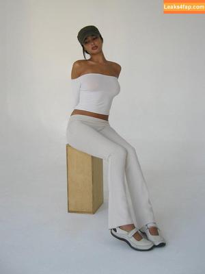 Alexis Carrington photo #0075