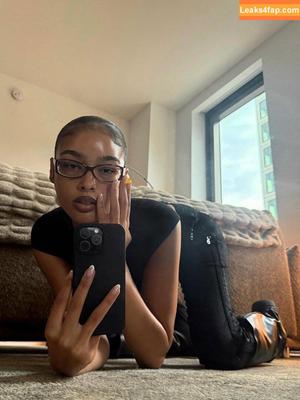 Alexis Carrington photo #0078