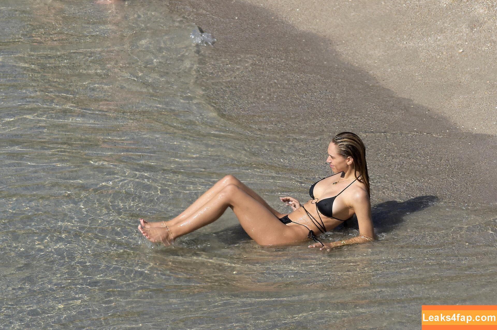 Alexis Ren / alexisren / alexisreng / alexxissren слитое фото фото #0138