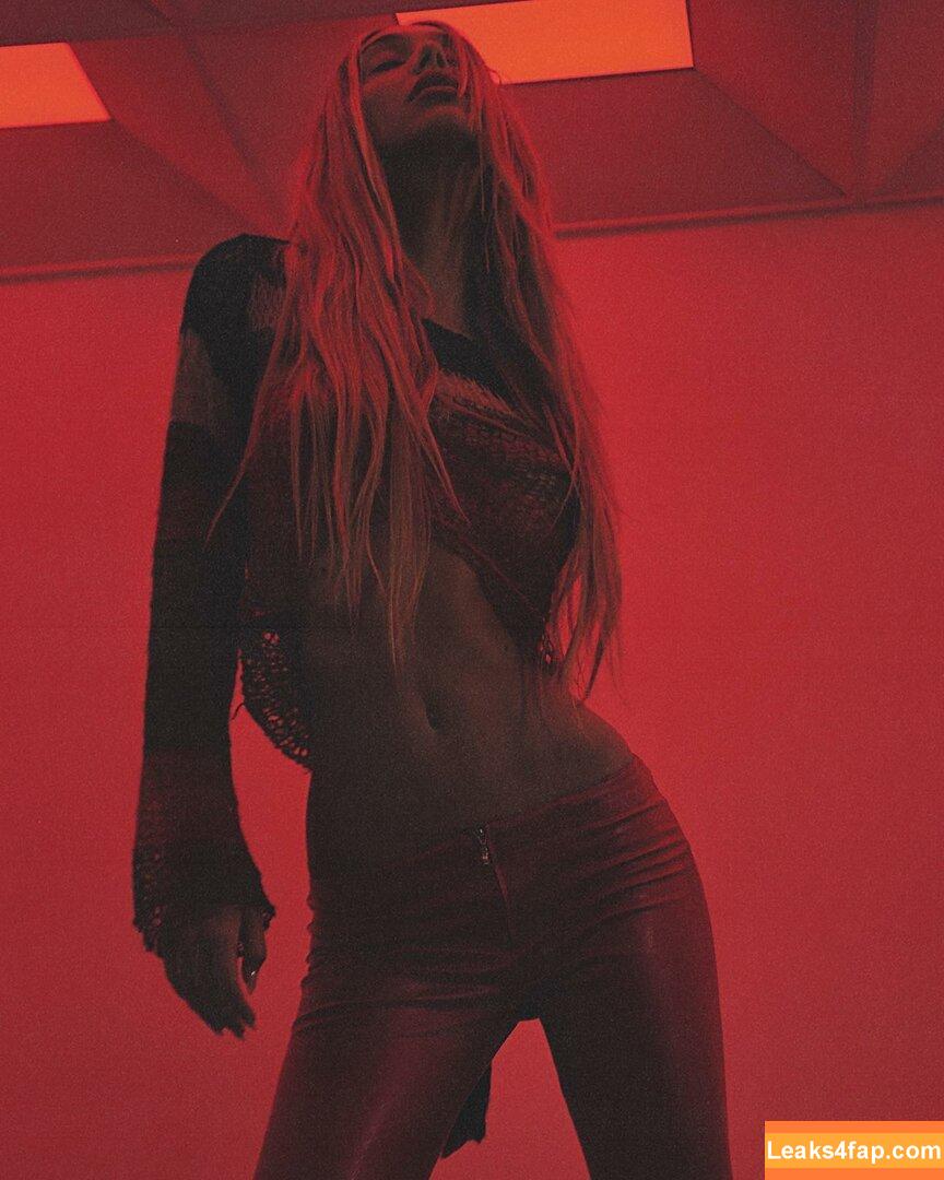 Alexis Ren / alexisren / alexisreng / alexxissren слитое фото фото #0238