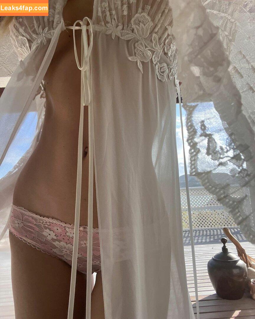 Alexis Ren / alexisren / alexisreng / alexxissren слитое фото фото #0268