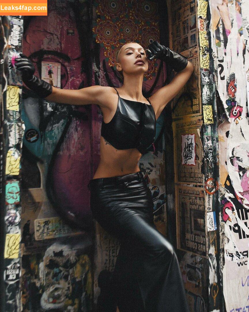 Alexis Ren / alexisren / alexisreng / alexxissren слитое фото фото #0306