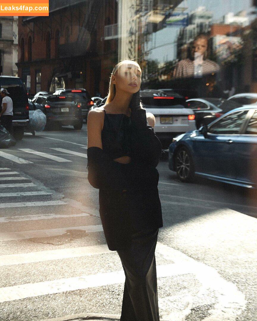 Alexis Ren / alexisren / alexisreng / alexxissren слитое фото фото #0307