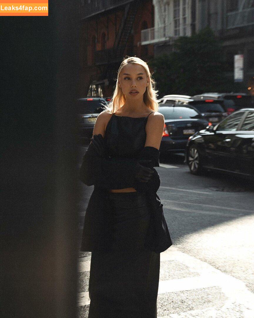 Alexis Ren / alexisren / alexisreng / alexxissren слитое фото фото #0308