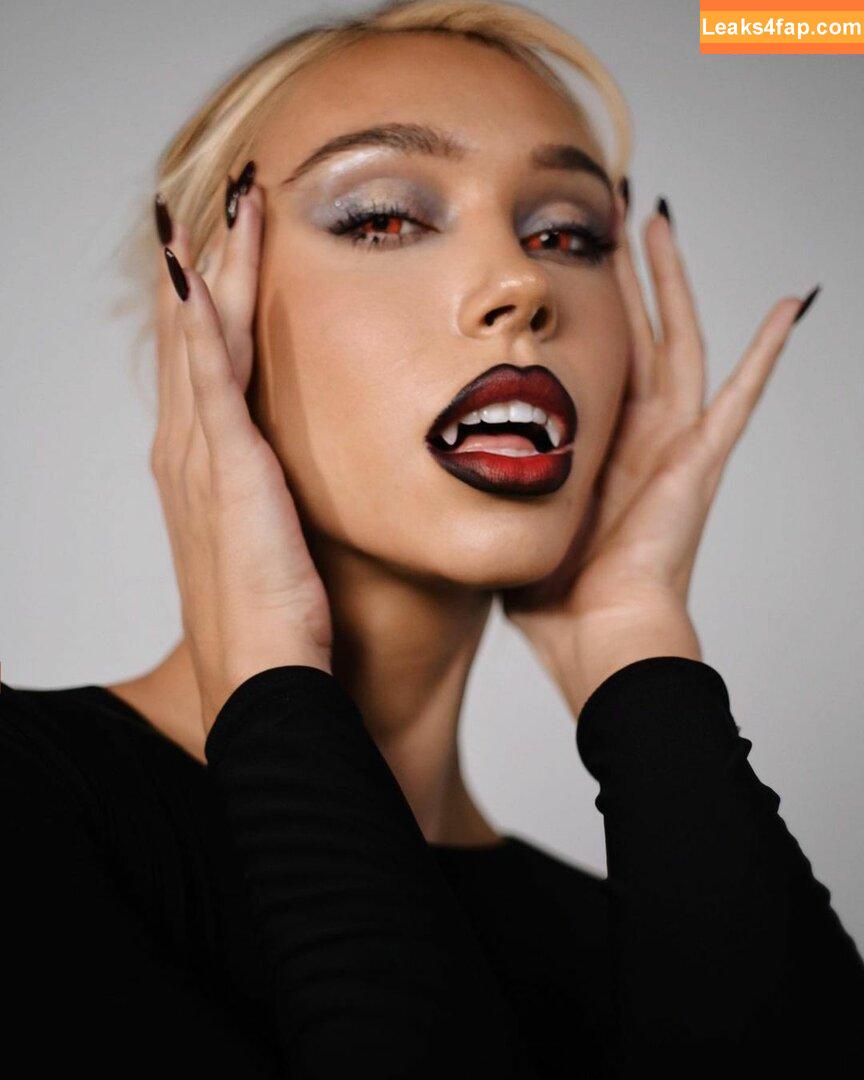 Alexis Ren / alexisren / alexisreng / alexxissren слитое фото фото #0346