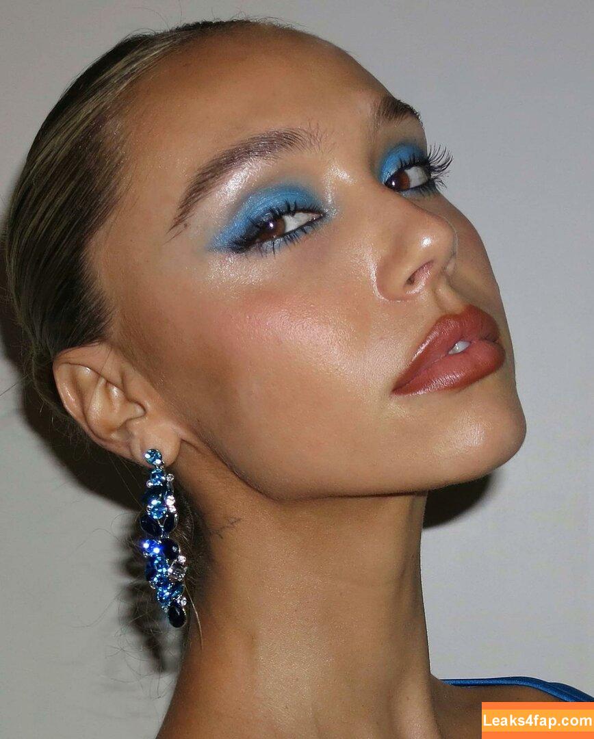 Alexis Ren / alexisren / alexisreng / alexxissren слитое фото фото #0383