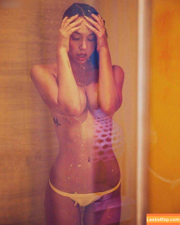 Alexis Ren / alexisren / alexisreng / alexxissren leaked photo photo #0683