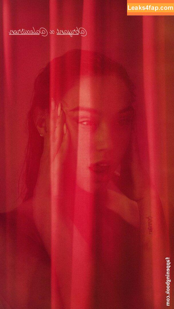 Alexis Ren / alexisren / alexisreng / alexxissren leaked photo photo #0754