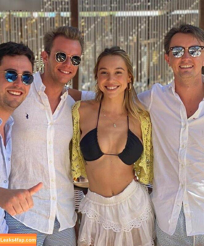 Alexis Ren / alexisren / alexisreng / alexxissren leaked photo photo #0906