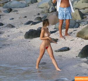 Alexis Ren фото #0020