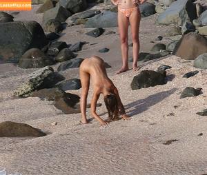 Alexis Ren фото #0029