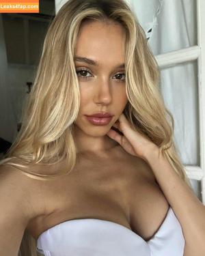 Alexis Ren фото #0119