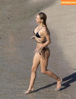 Alexis Ren фото #0132