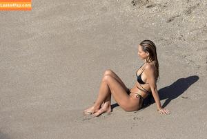 Alexis Ren фото #0136