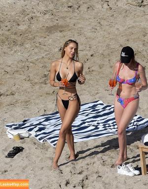 Alexis Ren фото #0158