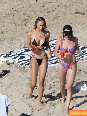 Alexis Ren фото #0200